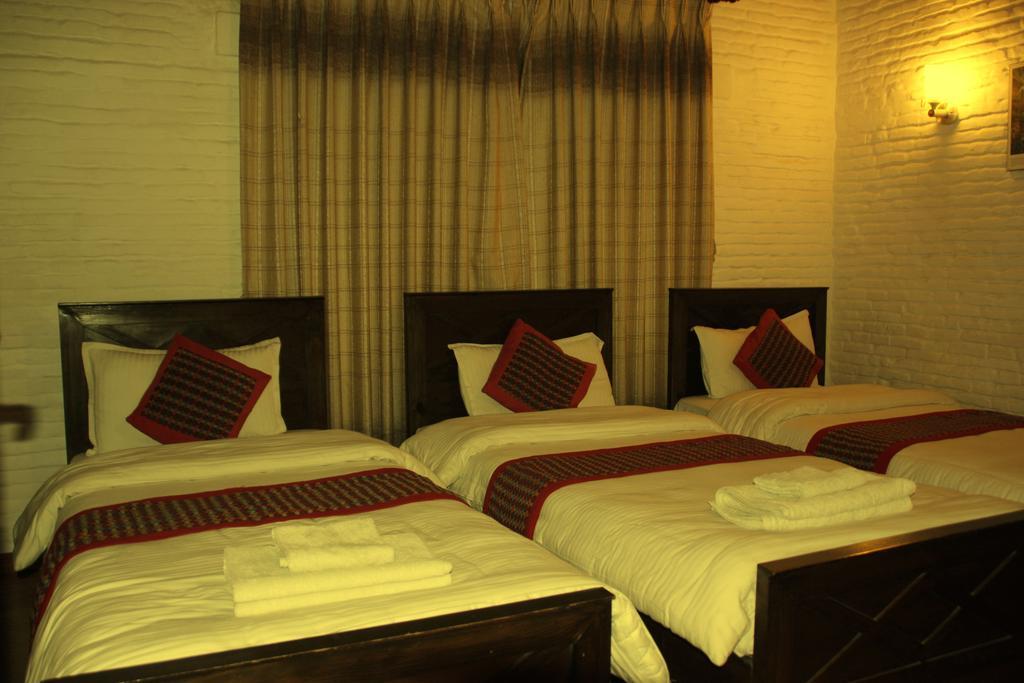 Hotel Peace N Park Kathmandu Exterior photo
