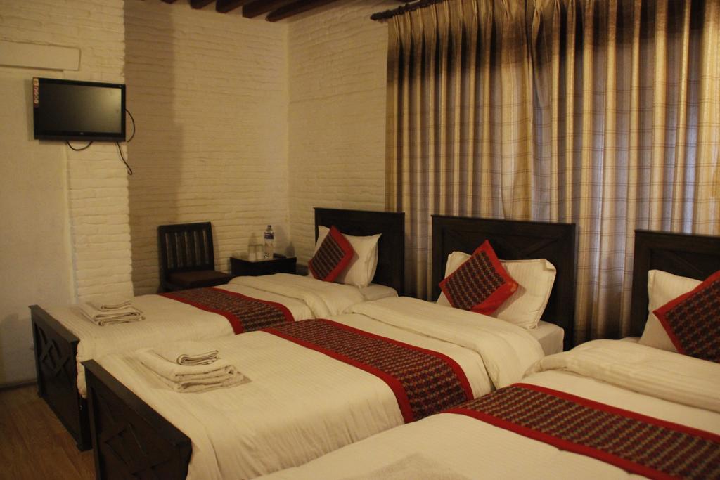 Hotel Peace N Park Kathmandu Exterior photo