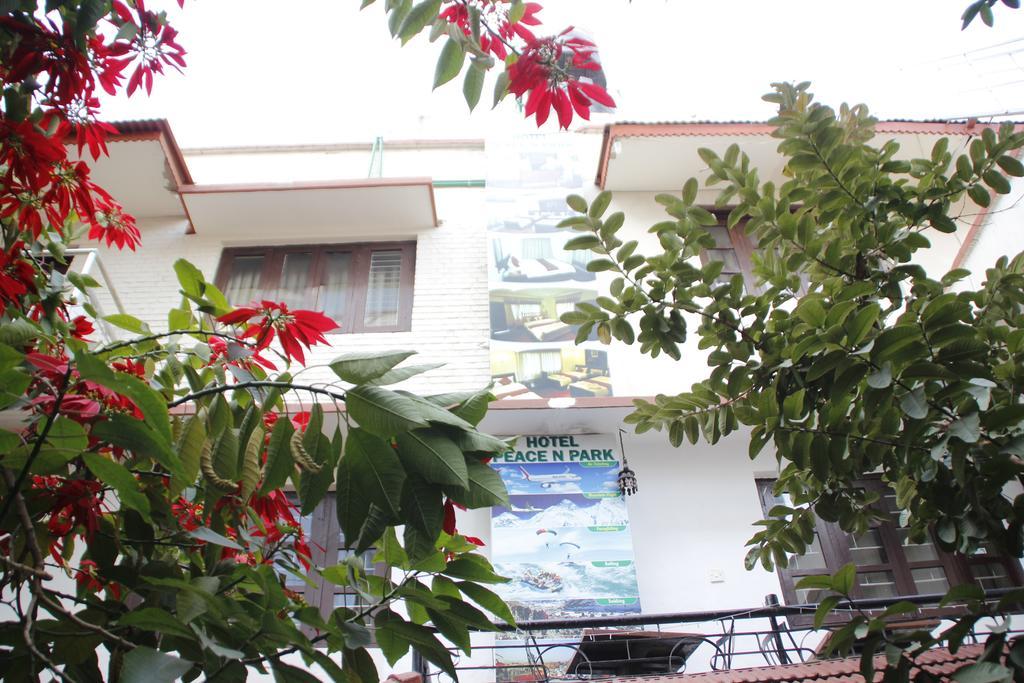 Hotel Peace N Park Kathmandu Exterior photo