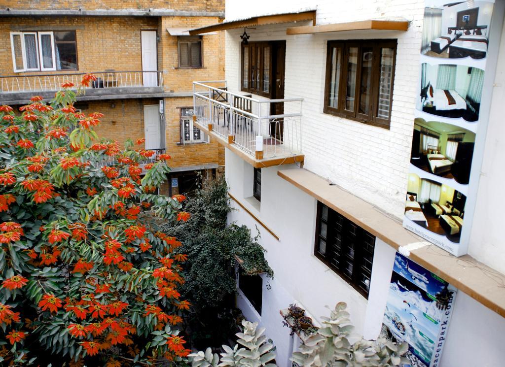 Hotel Peace N Park Kathmandu Exterior photo